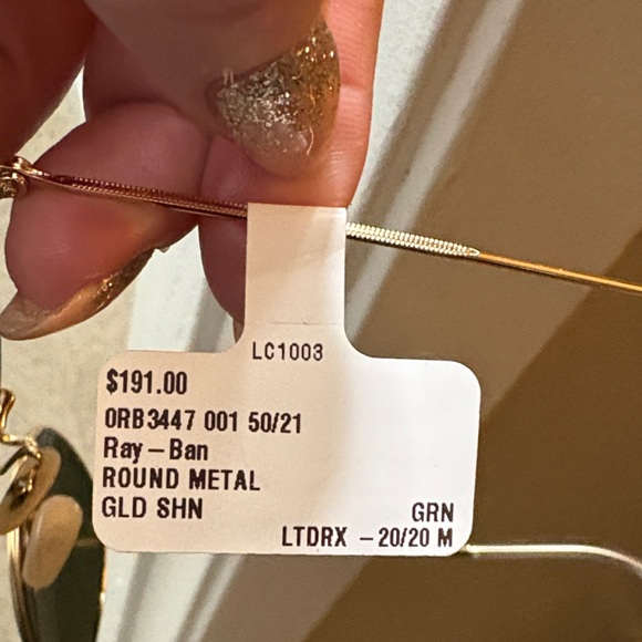 Ray-Ban Classic Gold Frame Sunglasses - Picture 3 of 3